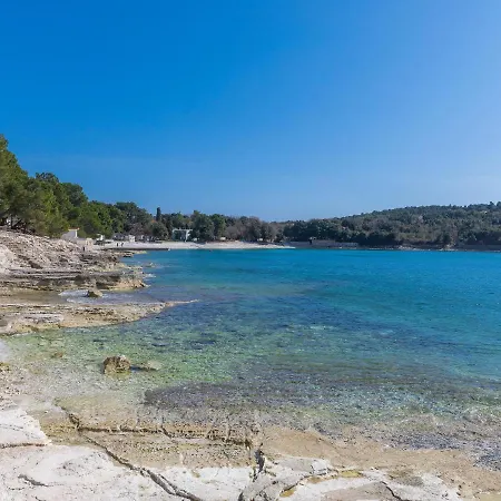 Joy By Interhome Appartement Pula