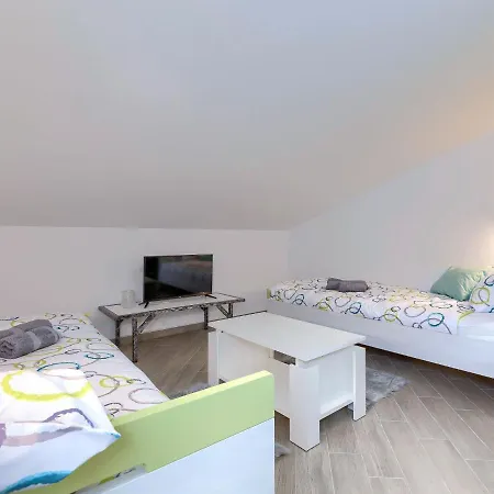 Apartament Joy By Interhome *