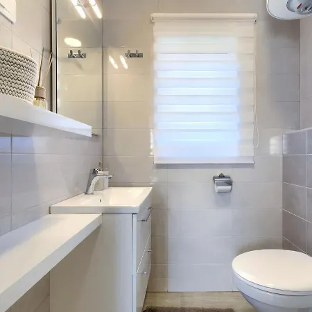 Apartament Joy By Interhome